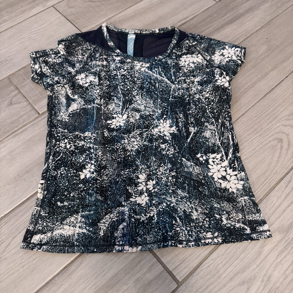 Lululemon Seek the‎ Heat Short Sleeve Womens Size  S Wildwood White Multi Teal